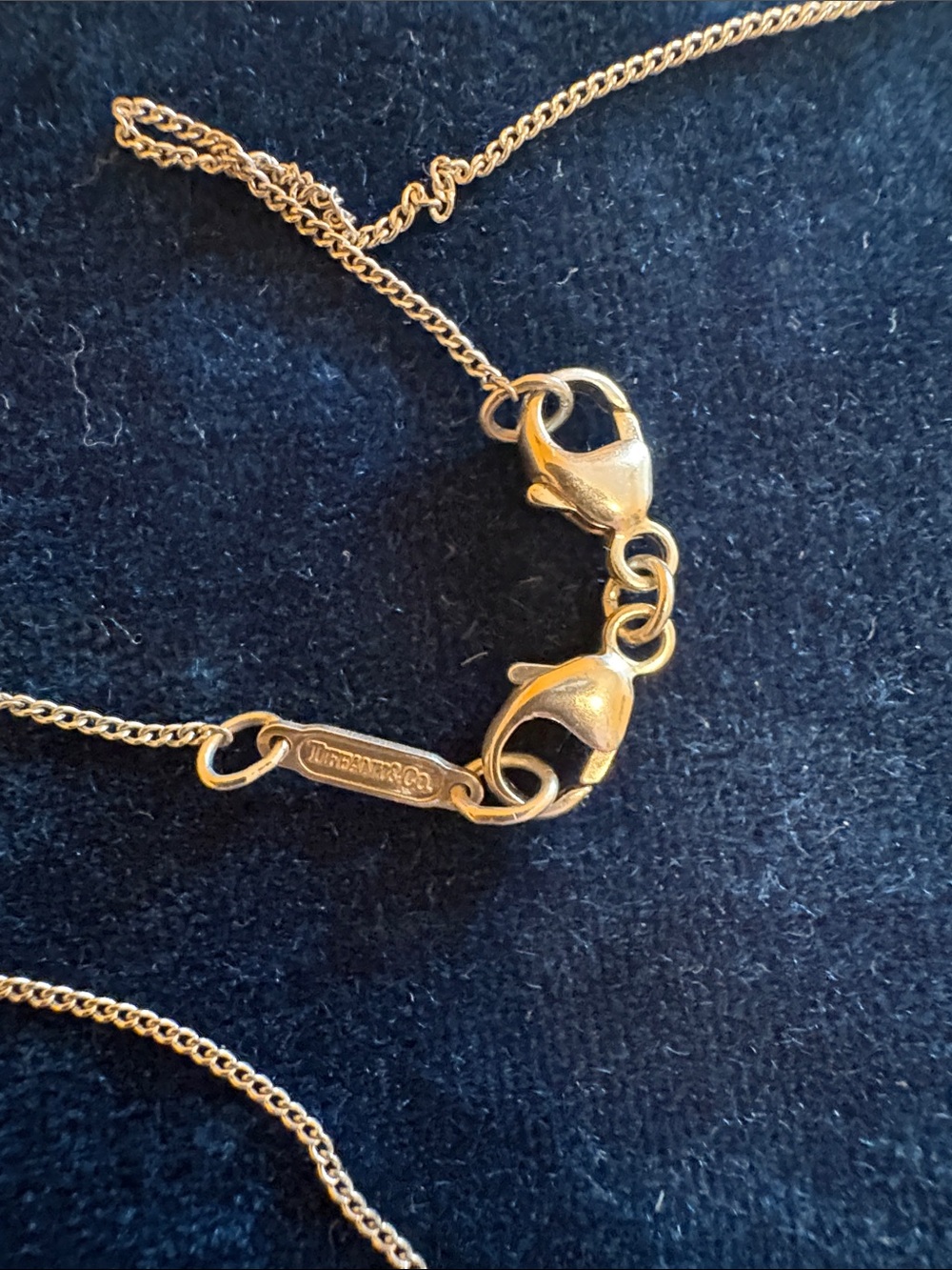 Tiffany & Co triple interlocking heart Sterling silver necklace - read - Picture 4 of 5